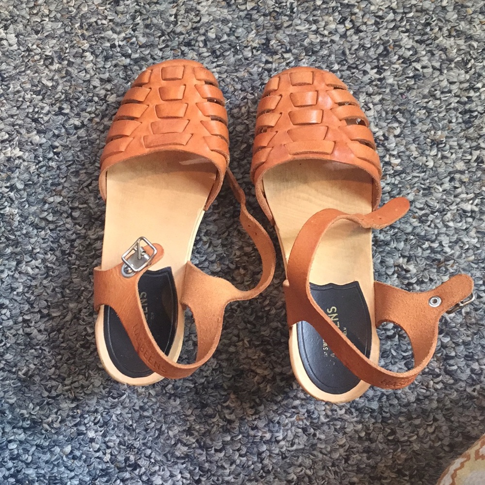 Swedish Hasbeens - size 6!